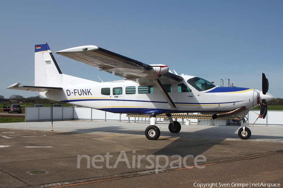 (Private) Cessna 208 Caravan I (D-FUNK) | Photo 239619