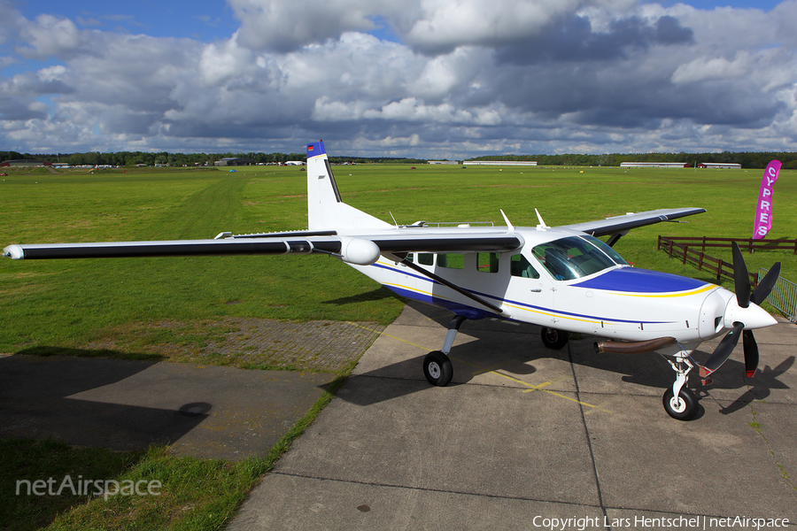 (Private) Cessna 208 Caravan I (D-FUNK) | Photo 77528