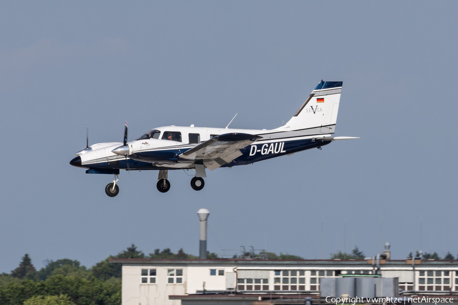 (Private) Piper PA-34-220T Seneca V (D-GAUL) | Photo 576968