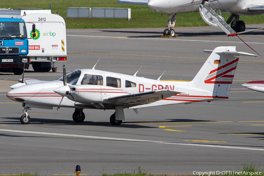 (Private) Piper PA-44-180T Turbo Seminole (D-GBAV) | Photo 241792