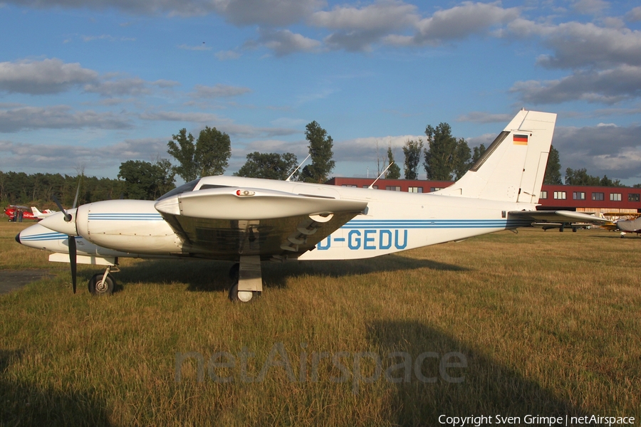 (Private) Piper PA-34-220T Seneca III (D-GEDU) | Photo 646707