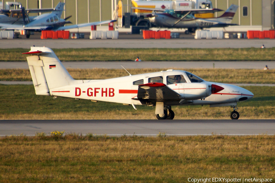 Aero-Beta Flight Training Piper PA-44-180 Seminole (D-GFHB) | Photo 379947