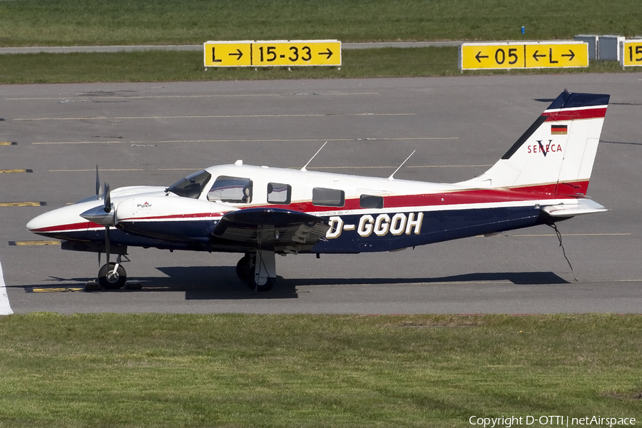 (Private) Piper PA-34-220T Seneca V (D-GGOH) | Photo 435701