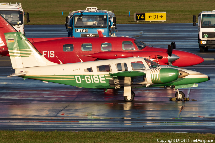 (Private) Piper PA-34-200T Seneca II (D-GISE) | Photo 360778