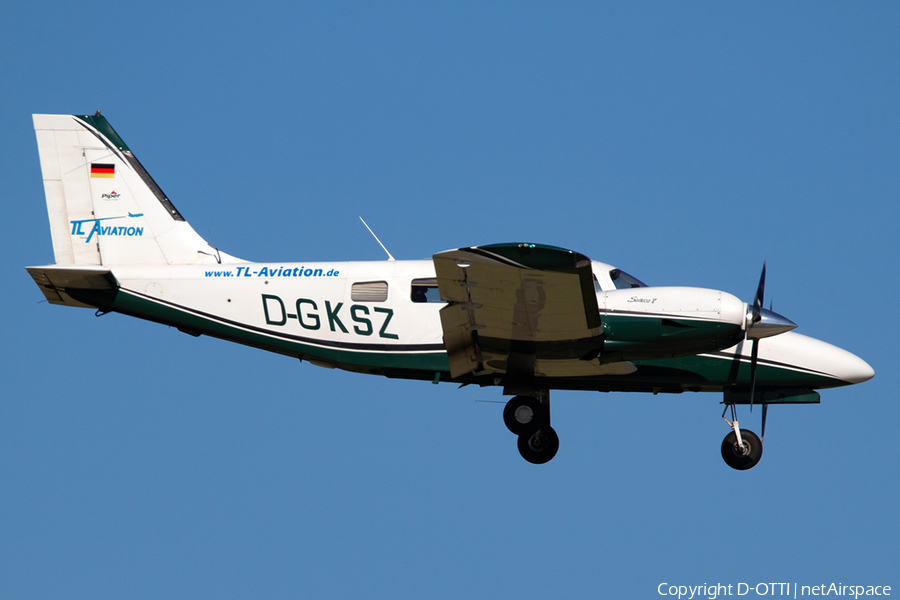 TL Aviation Piper PA-34-220T Seneca V (D-GKSZ) | Photo 564681