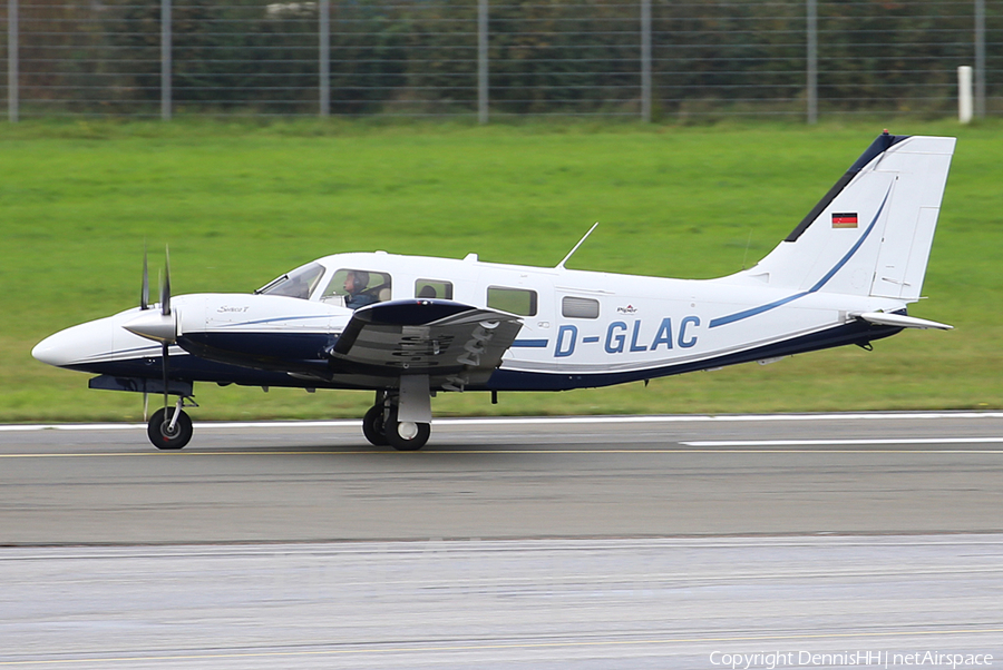 (Private) Piper PA-34-220T Seneca V (D-GLAC) | Photo 474359