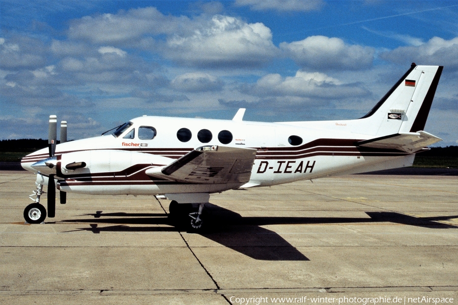 Fischerwerke Artur Fischer Beech C90A King Air (D-IEAH) | Photo 446644