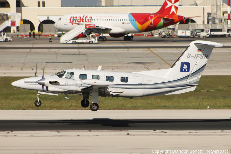 (Private) Piper PA-42-720 Cheyenne IIIA (D-IFSH) | Photo 32113