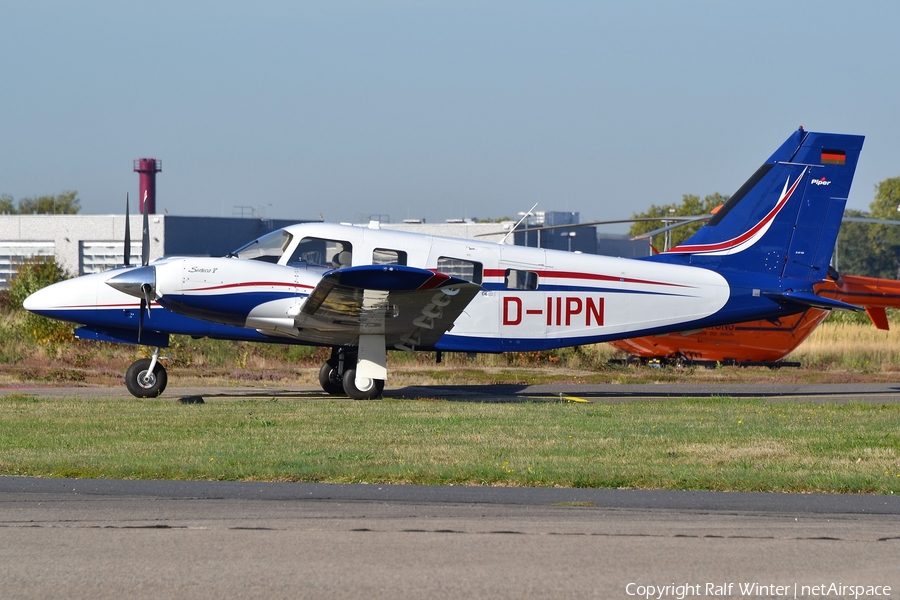 (Private) Piper PA-34-220T Seneca V (D-IIPN) | Photo 315521