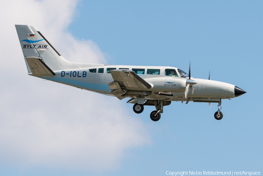 Sylt Air Cessna 404 Titan (D-IOLB) | Photo 339872