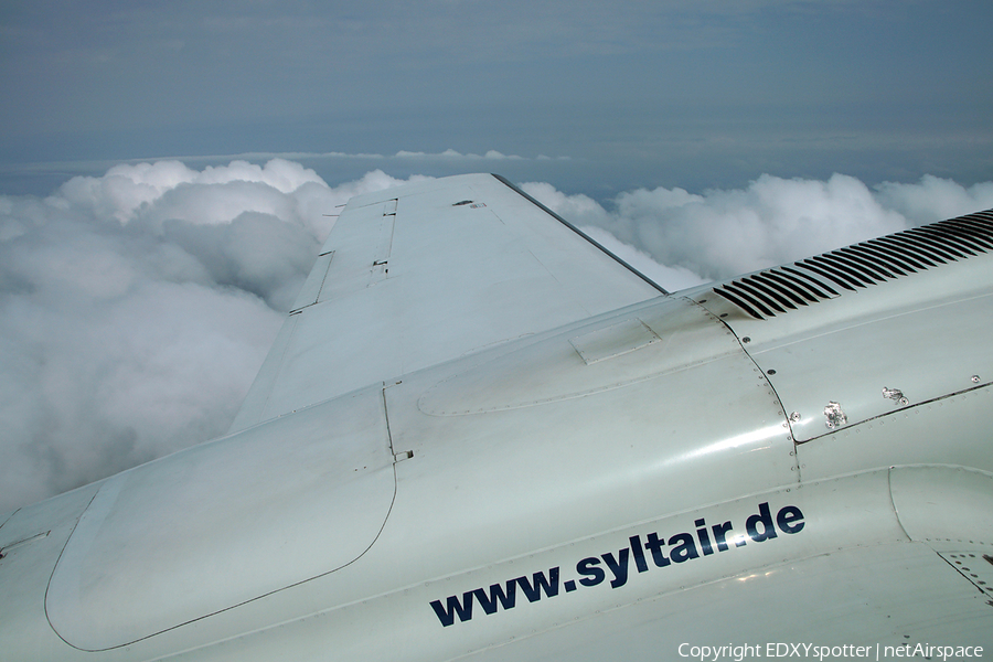 Sylt Air Cessna 404 Titan (D-IOLB) | Photo 290936