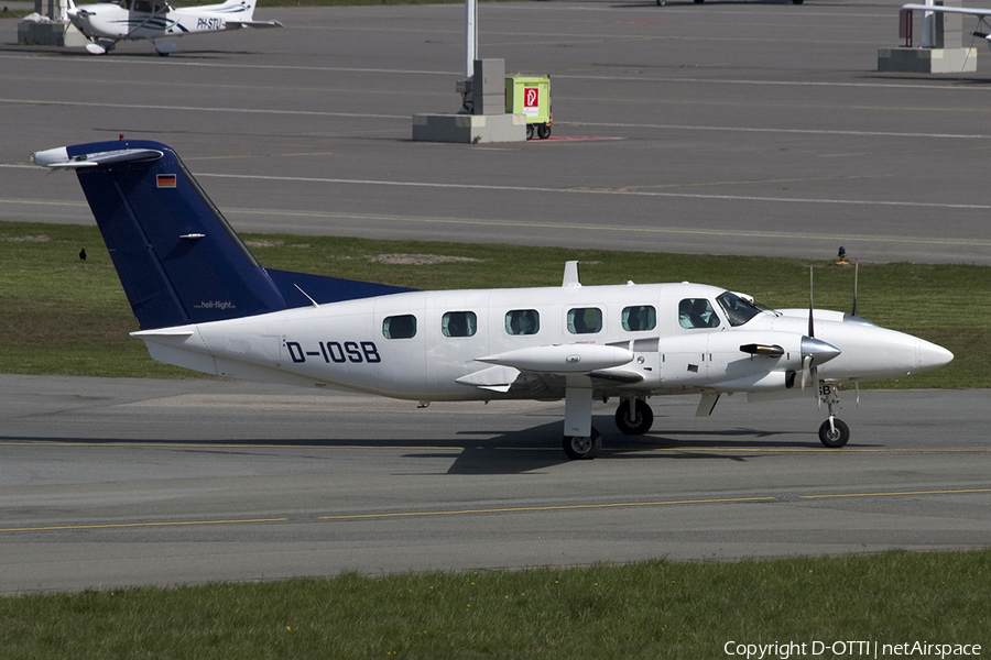Heli-Flight Piper PA-42-720 Cheyenne IIIA (D-IOSB) | Photo 289566