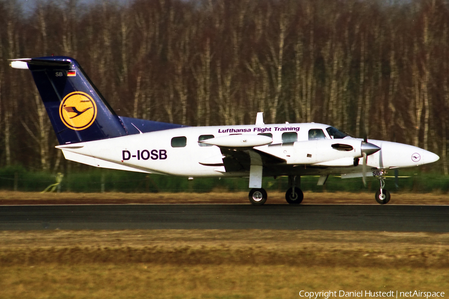 Heli-Flight Piper PA-42-720 Cheyenne IIIA (D-IOSB) | Photo 476649