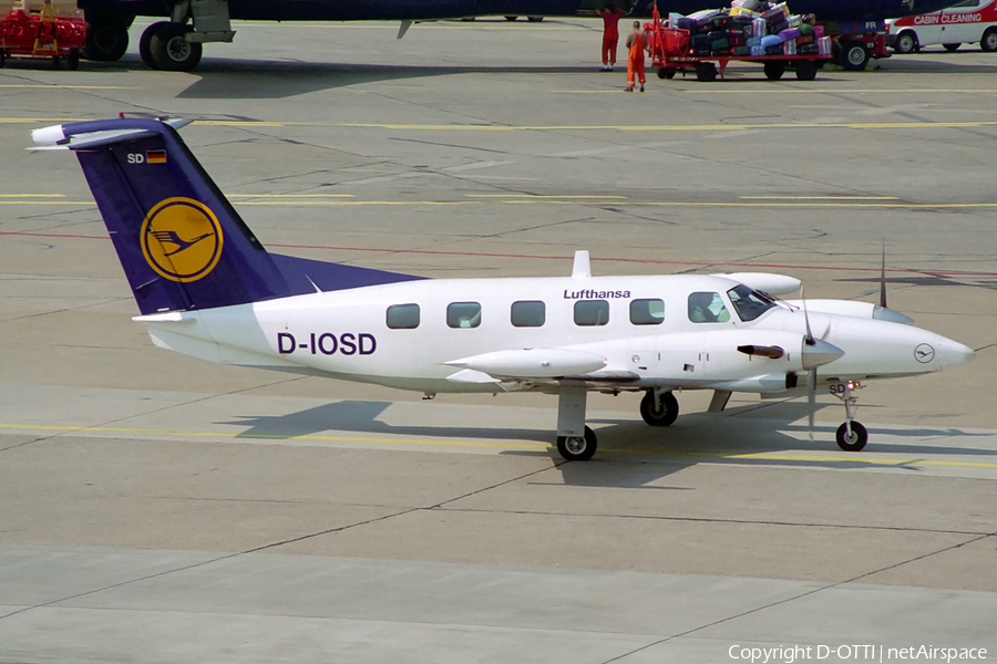 Lufthansa Flight Training Piper PA-42-720 Cheyenne IIIA (D-IOSD) | Photo 147032