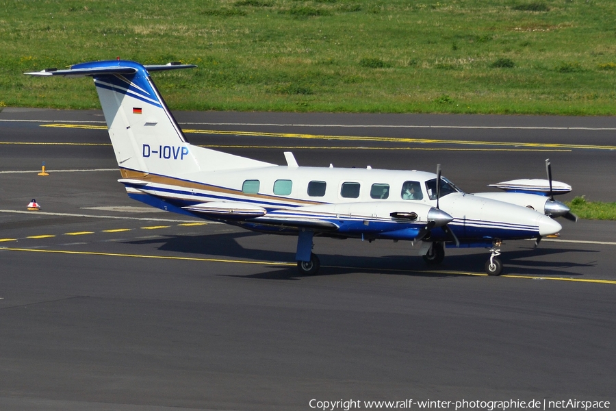 Heli-Flight Piper PA-42-720 Cheyenne IIIA (D-IOVP) | Photo 408805