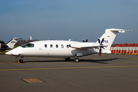 (Private) Piaggio P.180 Avanti II (D-IPIA) at  Hamburg - Fuhlsbuettel (Helmut Schmidt), Germany