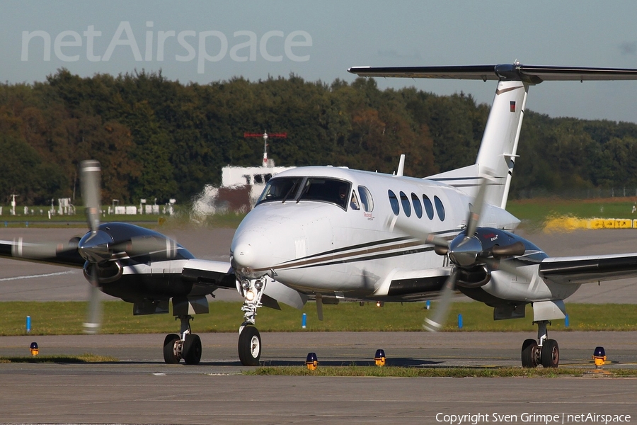 Air Hamburg Beech King Air B200 (D-ISKY) | Photo 86975