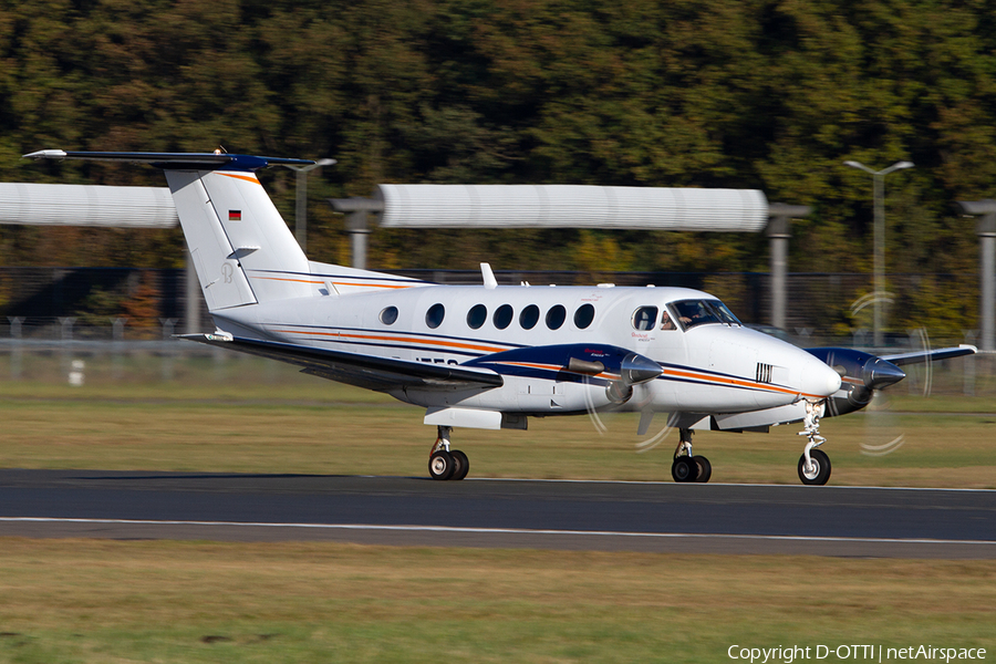 (Private) Beech King Air B200 (D-ITFC) | Photo 397011
