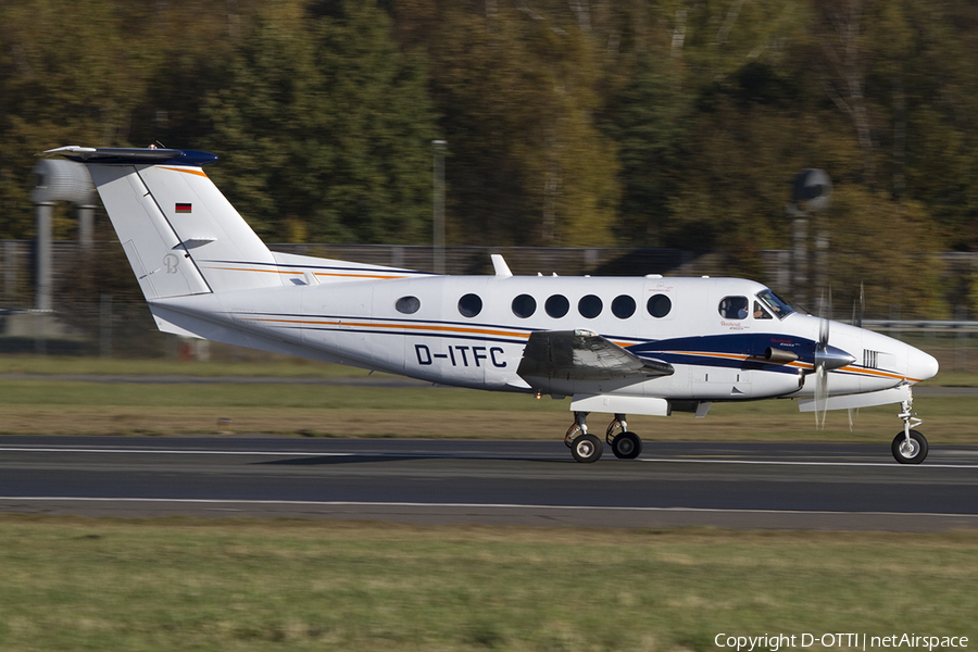 (Private) Beech King Air B200 (D-ITFC) | Photo 397012