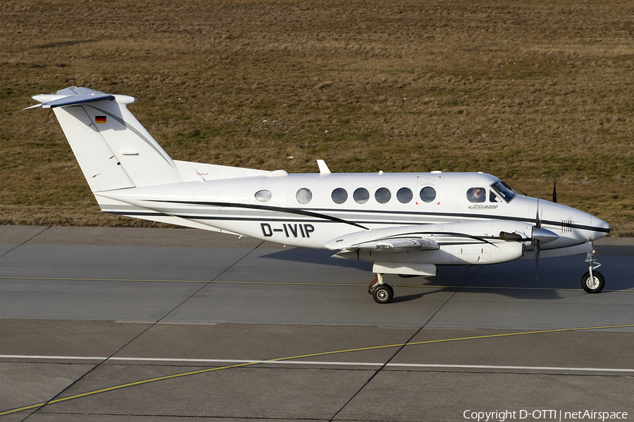 Star Wings Dortmund Beech King Air B200 (D-IVIP) | Photo 372942