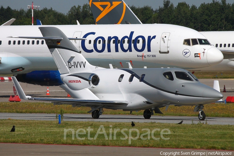 (Private) Honda HA-420 HondaJet (D-IVVV) | Photo 392151