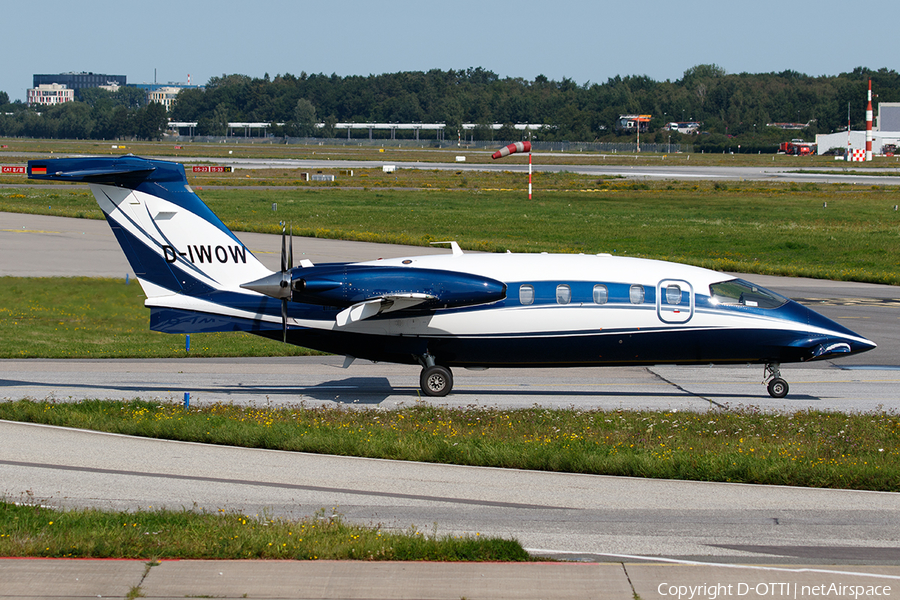 (Private) Piaggio P.180 Avanti II (D-IWOW) | Photo 468724