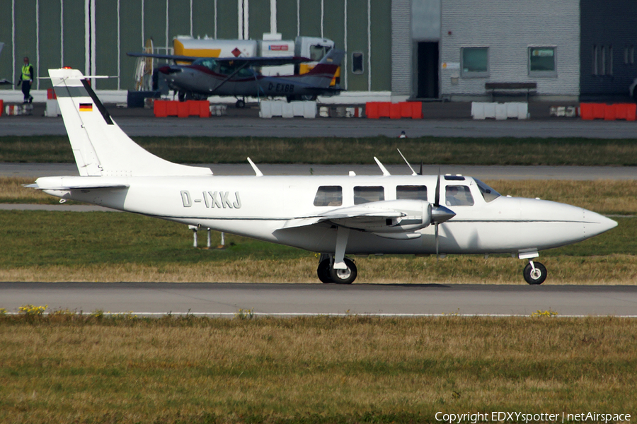 (Private) Piper Aerostar 601P (D-IXKJ) | Photo 379905