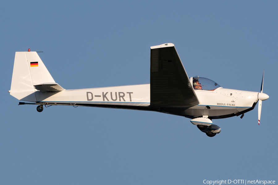 (Private) Scheibe SF-25C Falke (D-KURT) | Photo 175814