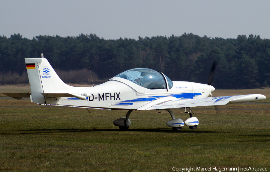 (Private) Aerostyle Breezer (D-MFHX) | Photo 124670