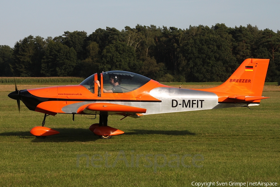 (Private) Aerostyle Breezer (D-MFIT) | Photo 585153