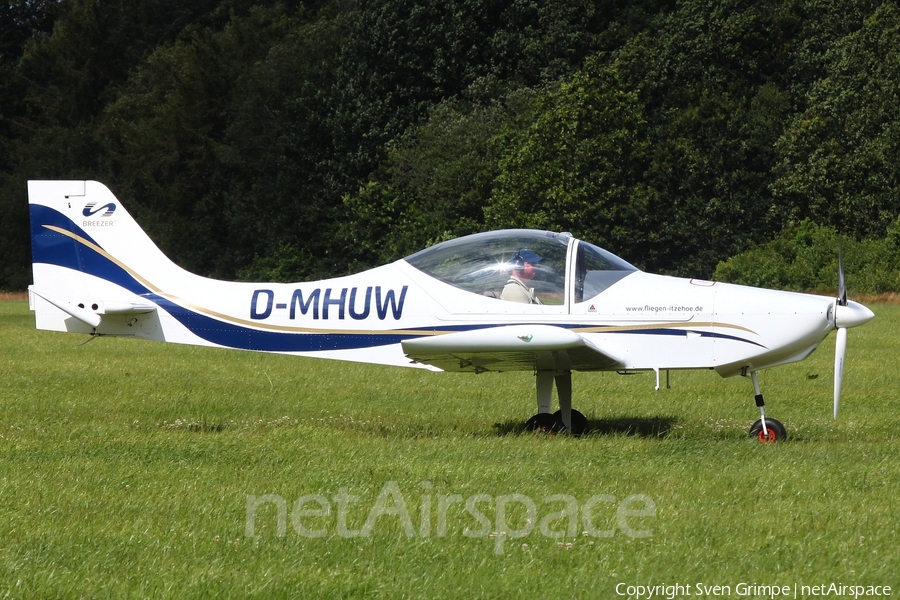 Itzehoer Luftsportverein Breezer Aircraft Breezer B400 Club (D-MHUW) | Photo 517877