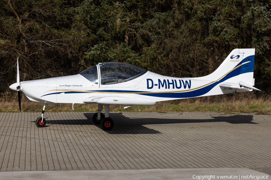 Itzehoer Luftsportverein Breezer B400 Club (D-MHUW) | Photo 553962