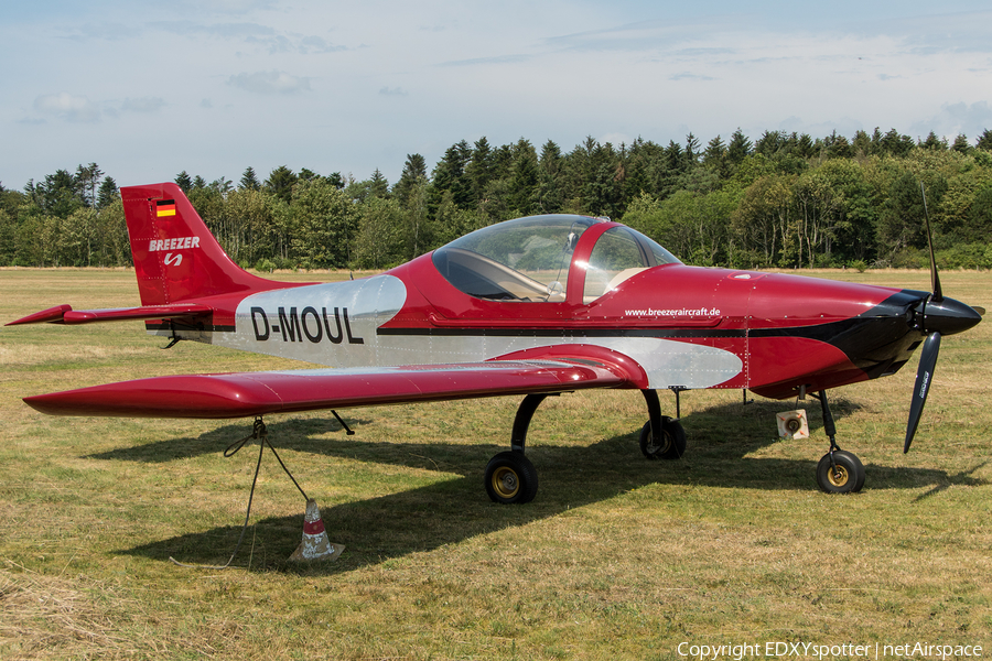 (Private) Aerostyle Breezer CL (D-MOUL) | Photo 343175