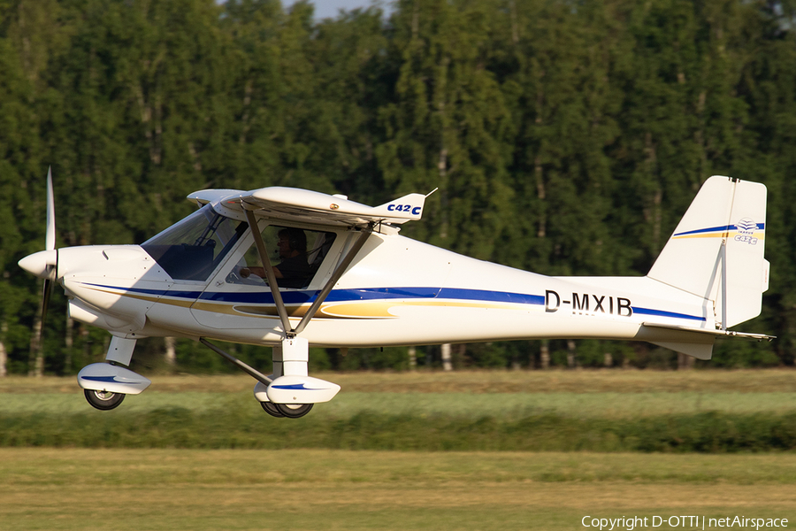 (Private) Ikarus C42C (D-MXIB) | Photo 582958
