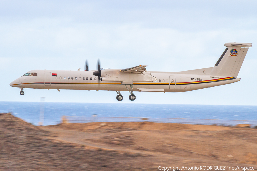 Angolan Government Bombardier DHC-8-402Q (D2-EEA) | Photo 483400