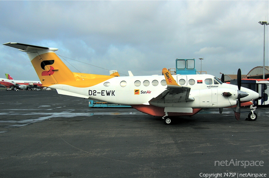 SonAir Beech King Air 350 (D2-EWK) | Photo 32008