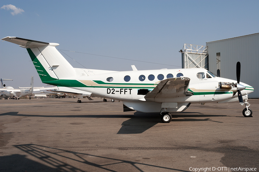 (Private) Beech King Air 200 (D2-FFT) | Photo 204235
