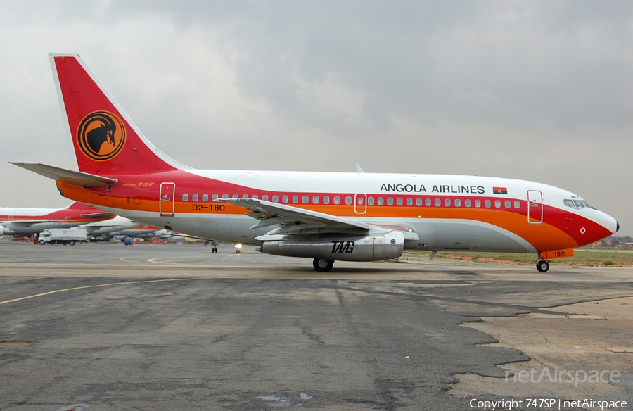 TAAG Angola Airlines Boeing 737-2M2(Adv) (D2-TBO) | Photo 92399