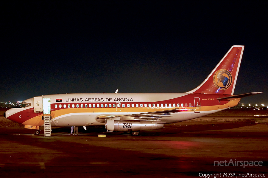 TAAG Angola Airlines Boeing 737-2M2(Adv) (D2-TBX) | Photo 37957
