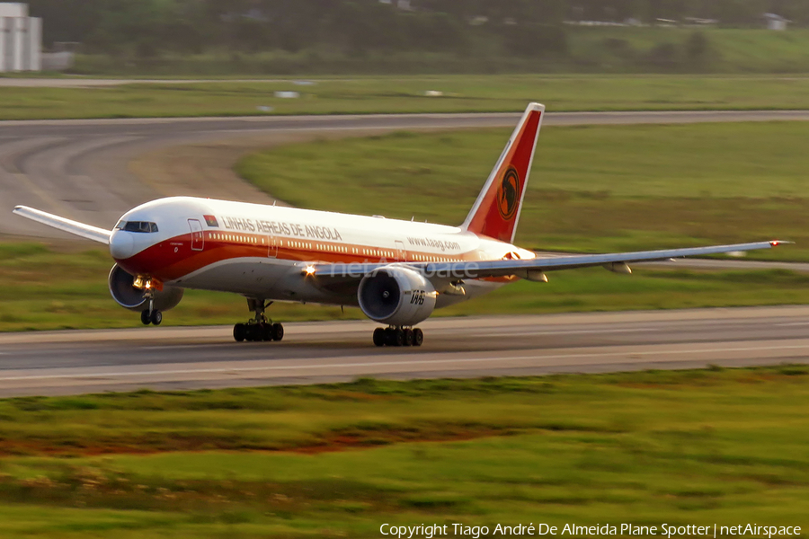 TAAG Angola Airlines Boeing 777-2M2(ER) (D2-TED) | Photo 555998