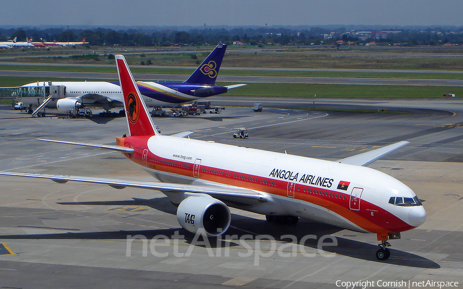 TAAG Angola Airlines Boeing 777-2M2(ER) (D2-TEE) | Photo 3357