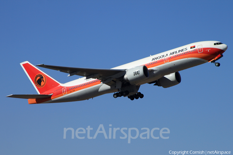 TAAG Angola Airlines Boeing 777-2M2(ER) (D2-TEE) | Photo 8293