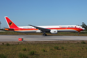 TAAG Angola Airlines Boeing 777-3M2(ER) (D2-TEG) at  Porto, Portugal