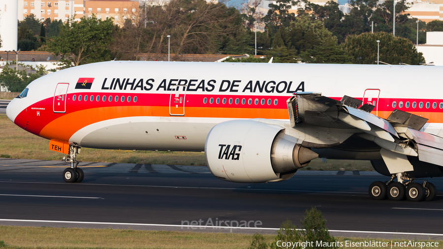 TAAG Angola Airlines Boeing 777-3M2(ER) (D2-TEH) | Photo 158125