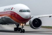 TAAG Angola Airlines Boeing 777-3M2(ER) (D2-TEH) at  Porto, Portugal