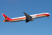 TAAG Angola Airlines Boeing 777-3M2(ER) (D2-TEK) at  Lisbon - Portela, Portugal