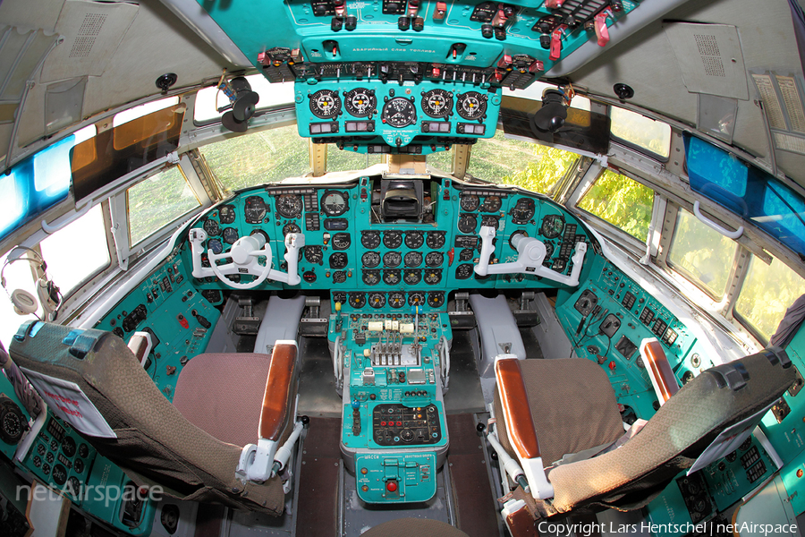 Interflug Ilyushin Il-62M (DDR-SEG) | Photo 89480