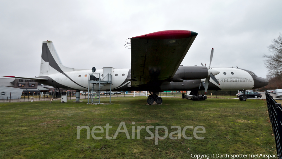 (Private) Ilyushin Il-18V (DDR-STD) | Photo 297418