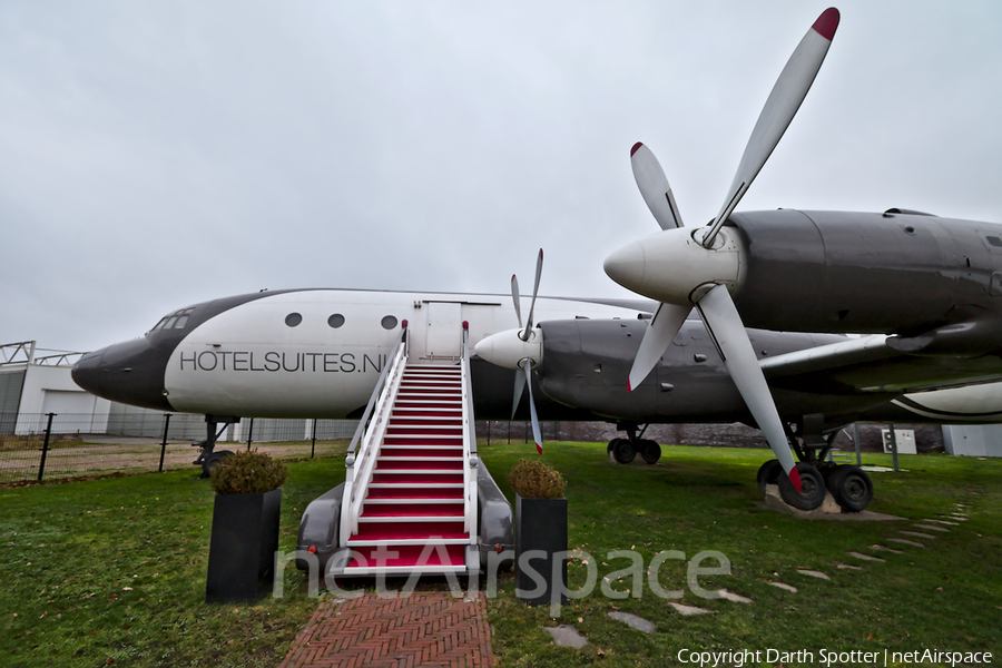(Private) Ilyushin Il-18V (DDR-STD) | Photo 356023