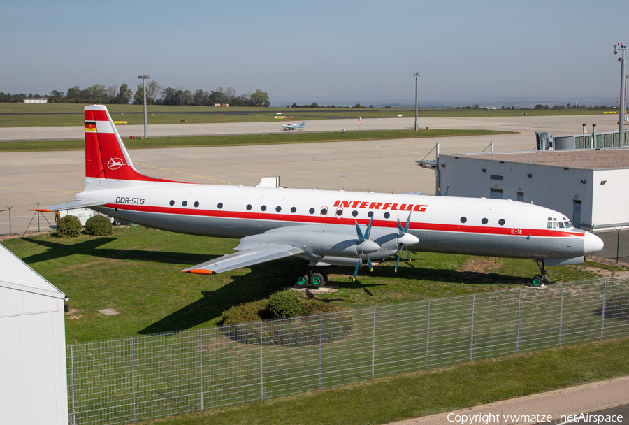 Interflug Ilyushin Il-18D (DDR-STG) | Photo 402734